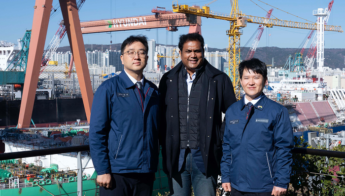 Thumb[사진]인도 타밀나두 주 산업부 장관, HD현대重 방문 2.jpg